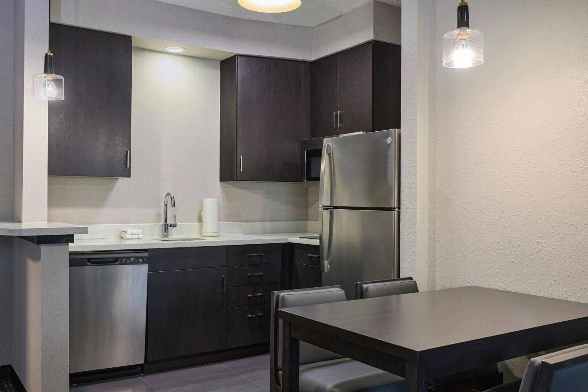 Residence Inn By Marriott Tallahassee Universities At The Capitol Exteriör bild